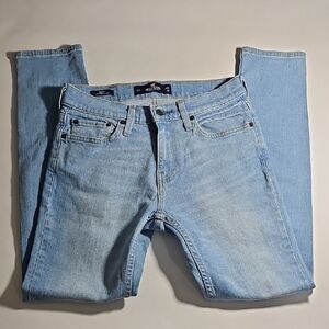 Hollister Women's Light Blue Straight Jeans